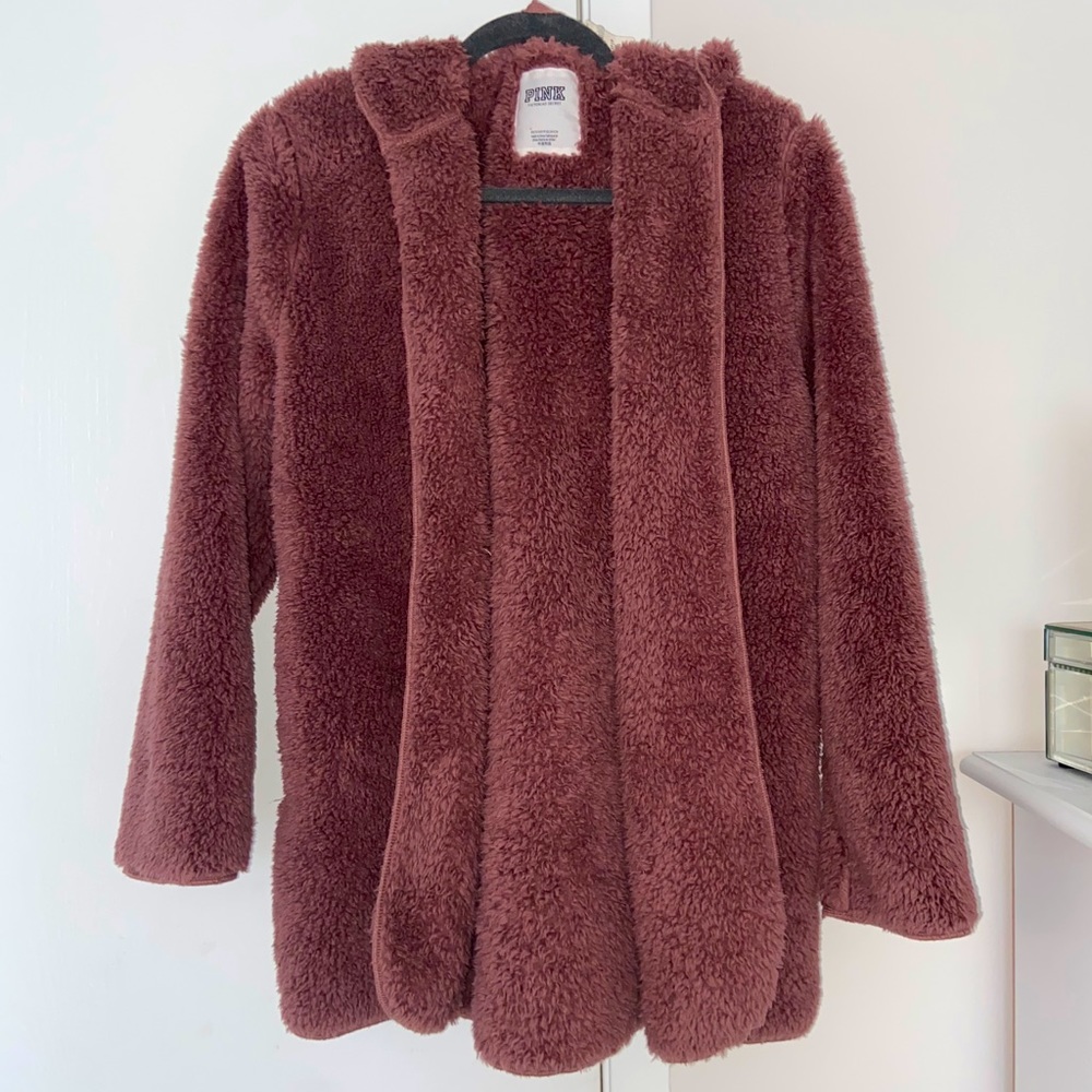 Brand new Pink Fleece Jacket. *never worn*